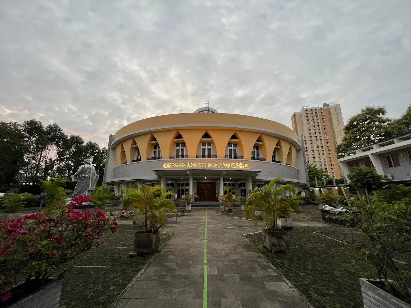 Layanan Publik